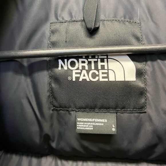 Women's 1996 Retro Nuptse Jacket - Picture 5 of 5